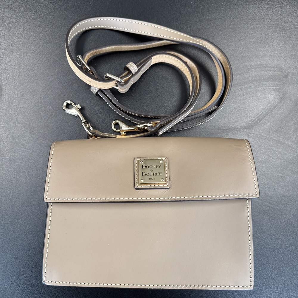 Dooney & Bourke Lexington Leather‎ Crossbody Bag